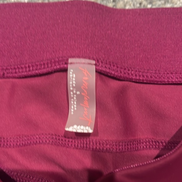 FREE PEOPLE MOVEMENT SHORTS - Picture 4 of 8